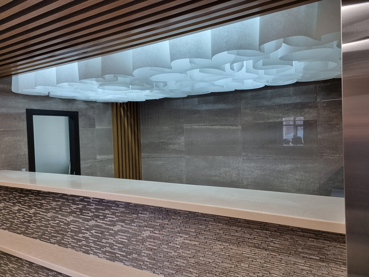 Декоративные потолки Paralume для входных зон!