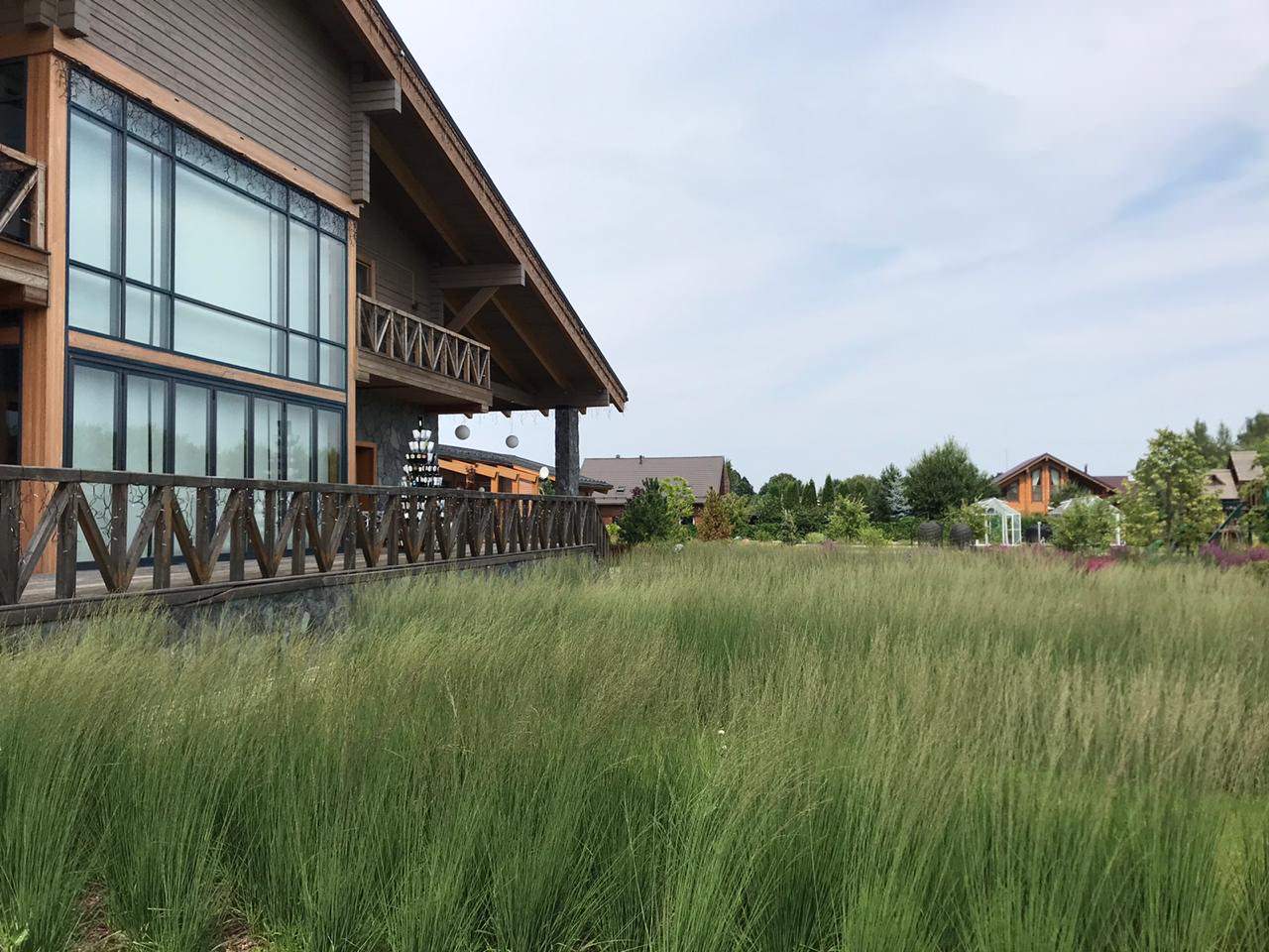 Злаки, вид на террасу