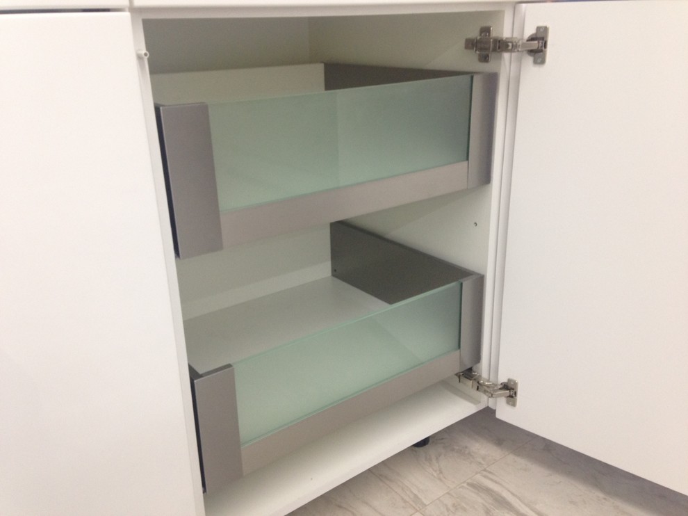 Москва. Ленинский пр-т  д.111. Квартира - студия.