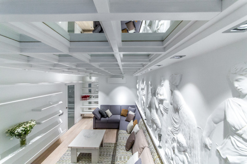 Квартирный вопрос. В греческом зале