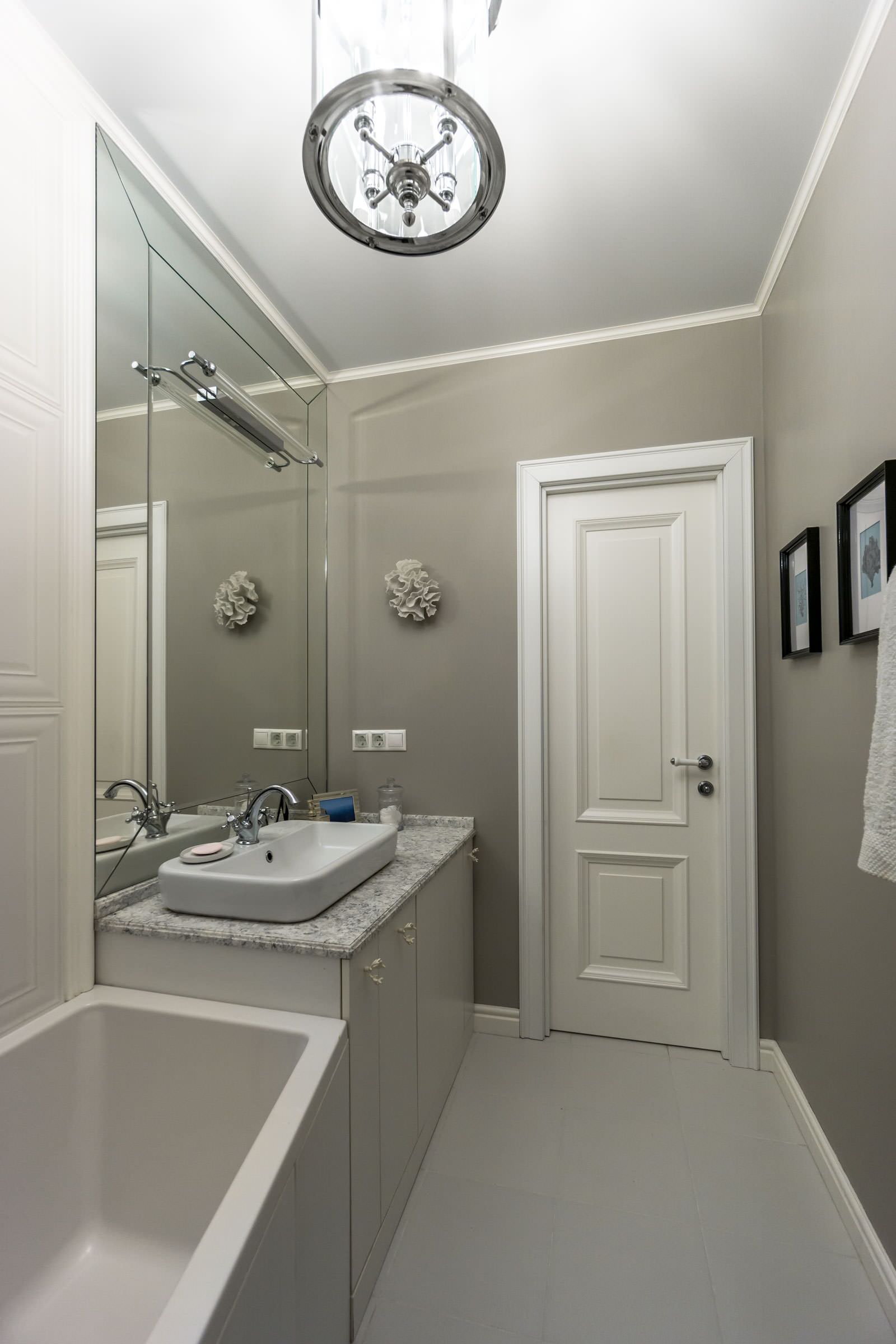 Houzz тур: Небольшая квартира в оттенках бежевого и кофейного