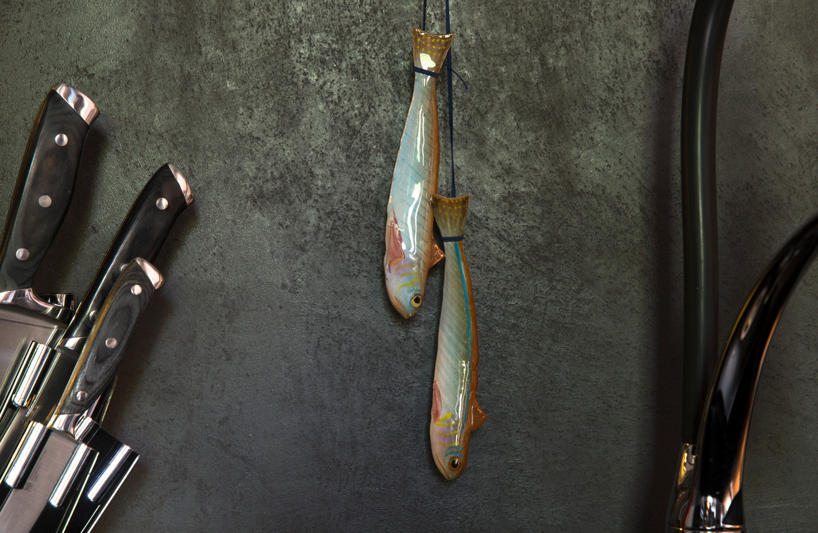 "Dark" apartment for a young girl