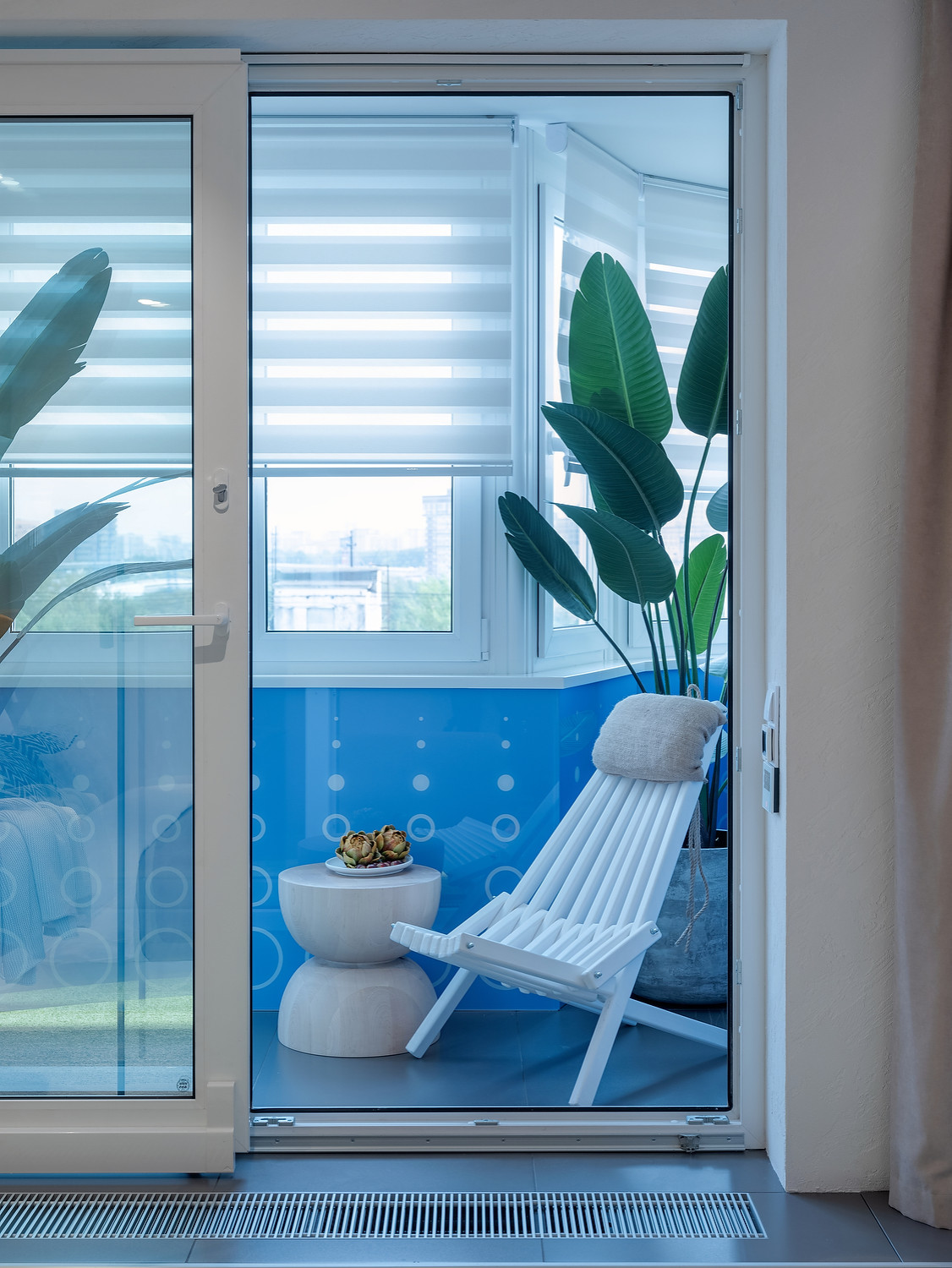 Обложка проекта: Раздвижные двери вместо классического балконного блока