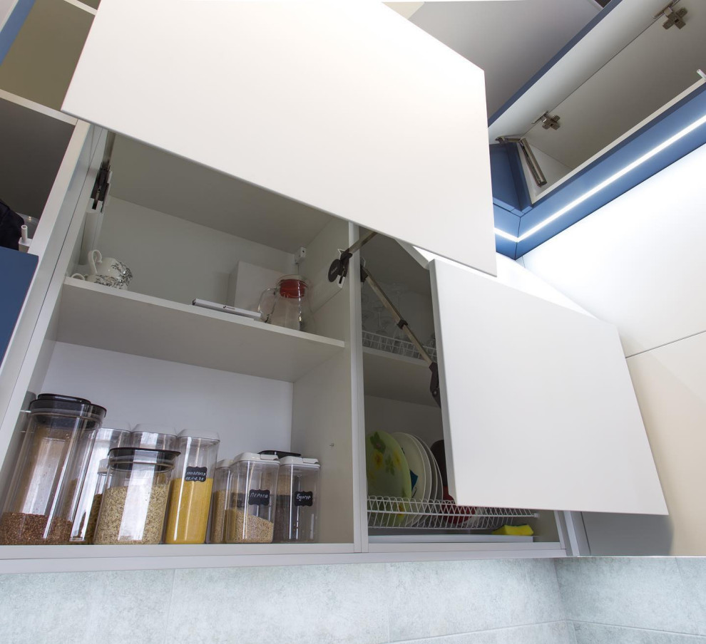 Кухня Клайд Сапфир на заказ от дизайнера