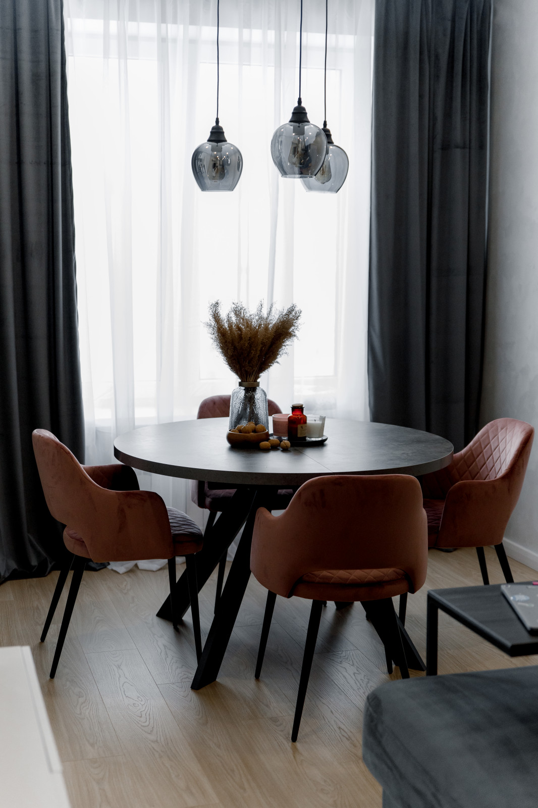 Реализация двухкомнатной квартиры в ЖК Русский Авангард