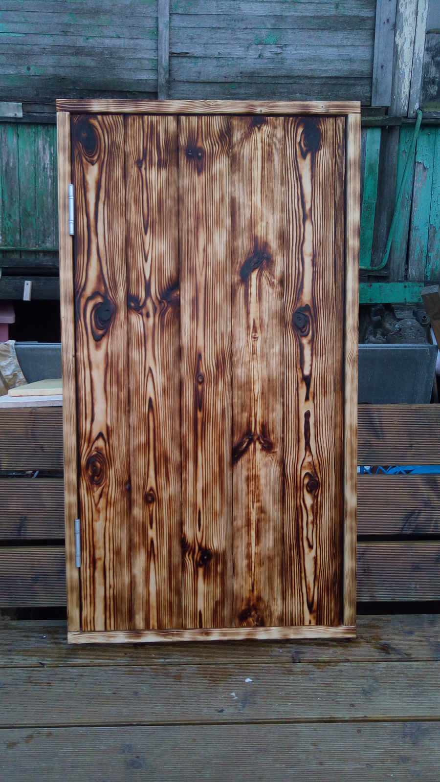 Обложка проекта: Входные двери из массива дерева.