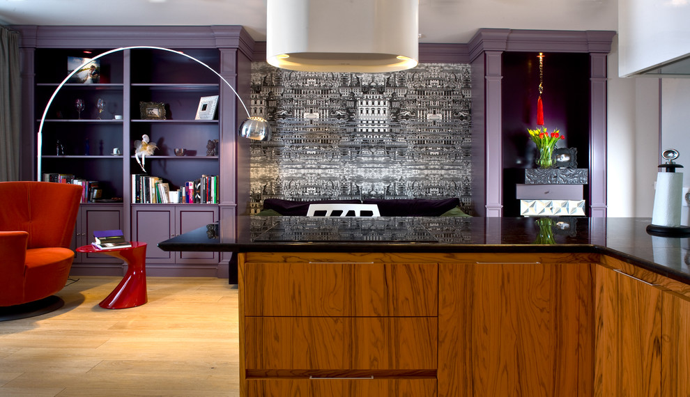 Яркая насыщенная квартира