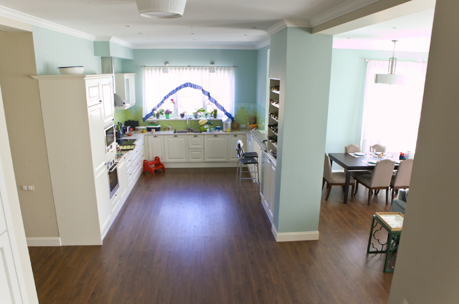 Дом, в котором много друзей