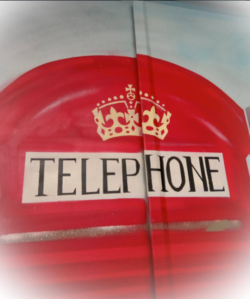 Дверь языкового центра