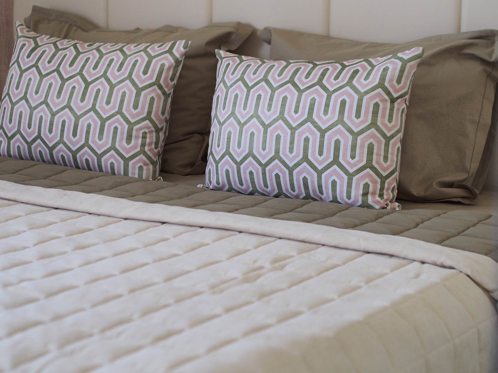 4BA61010-D844-4F52-8456-095173A8C3A2