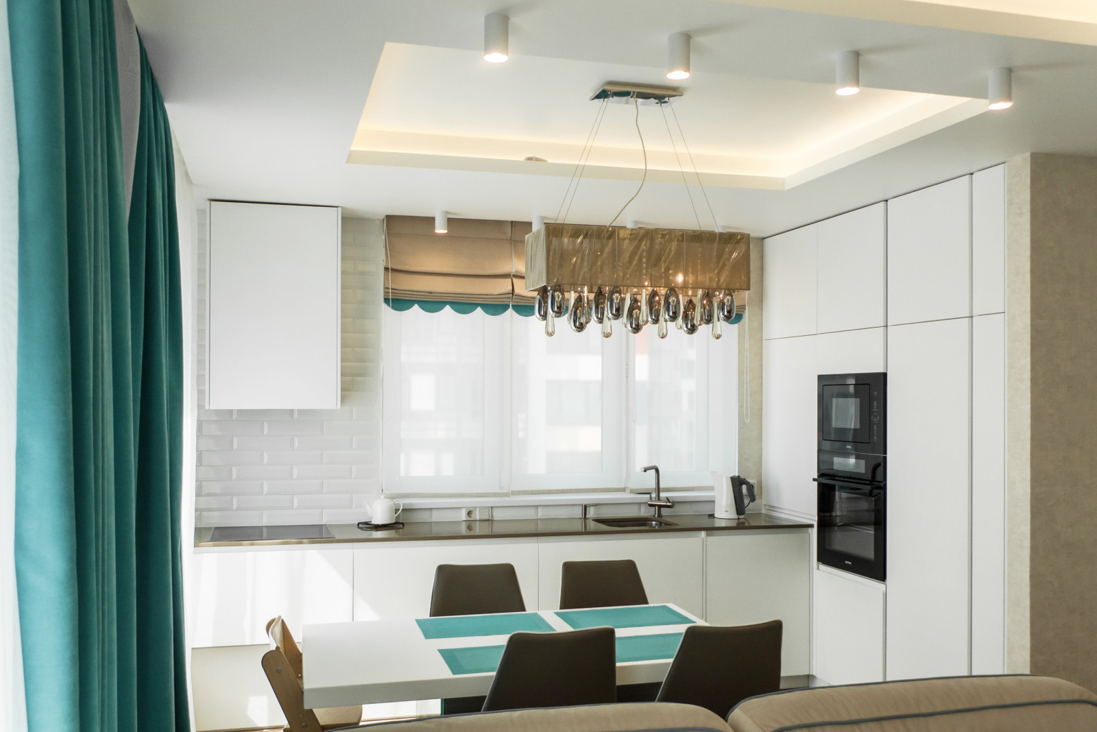 ЖК Легенда на Яхтенной кухня-гостиная