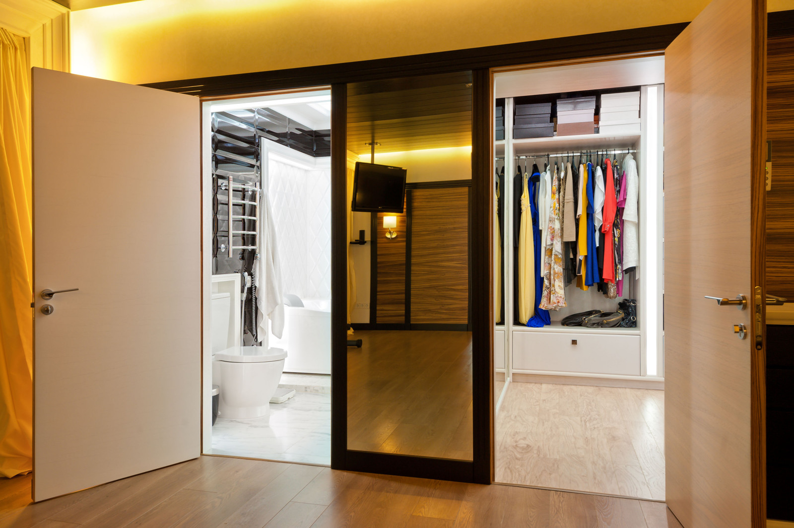 "неоклассический контраст" 2х уровневая квартира