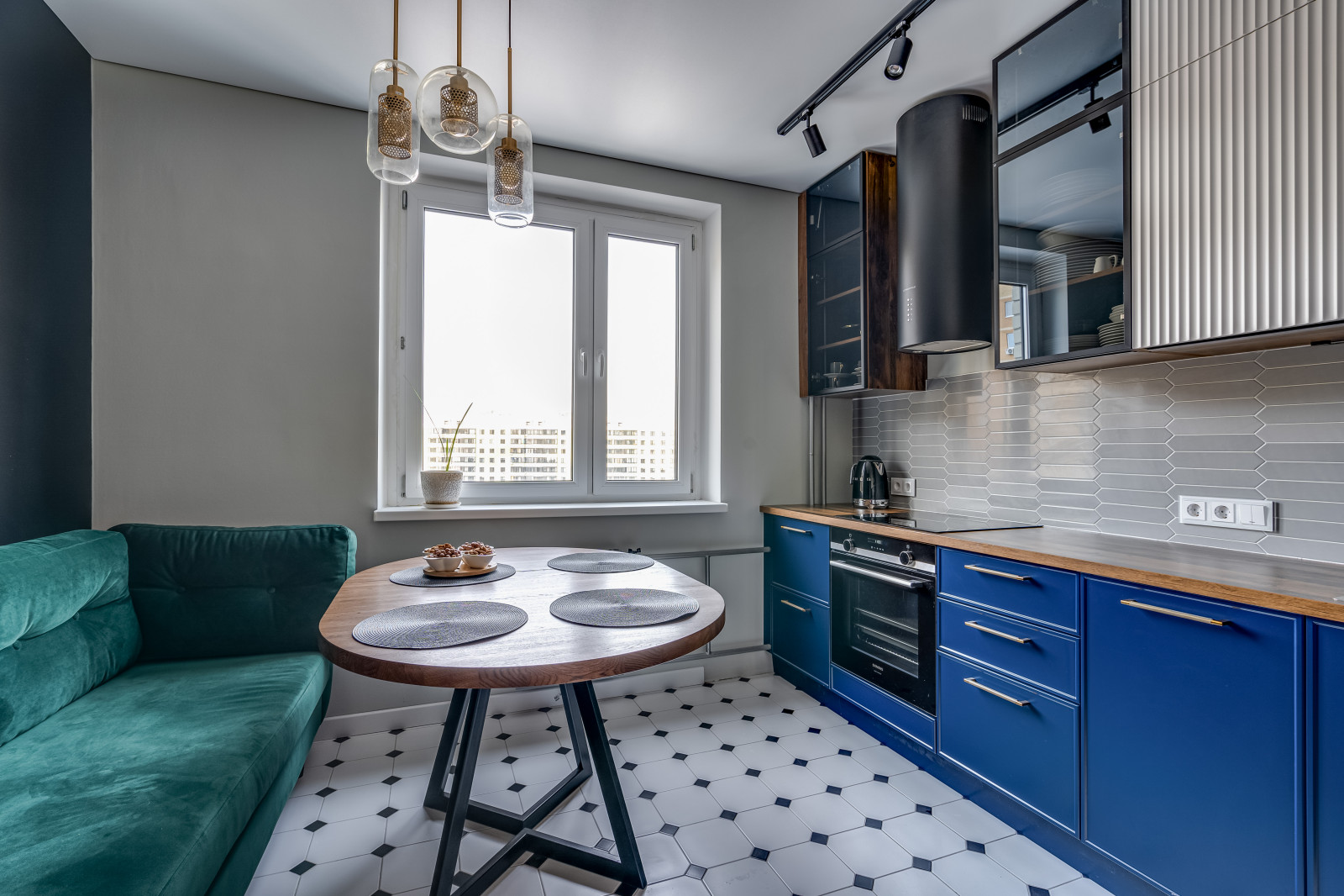 Обложка проекта: Современная синяя кухня