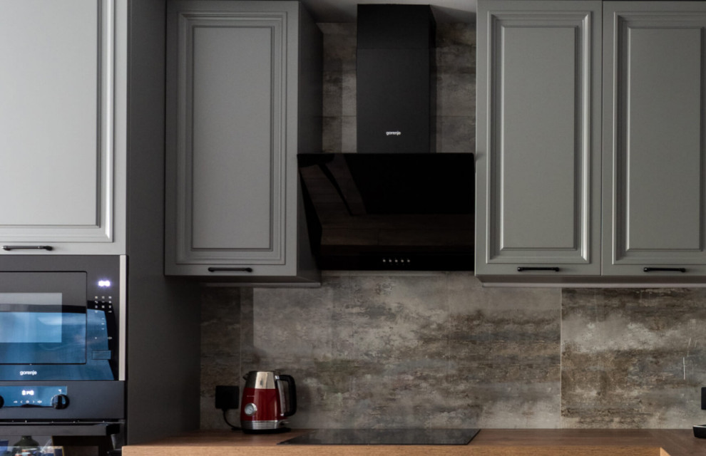 Кухня Италия в цвете мокрого асфальта