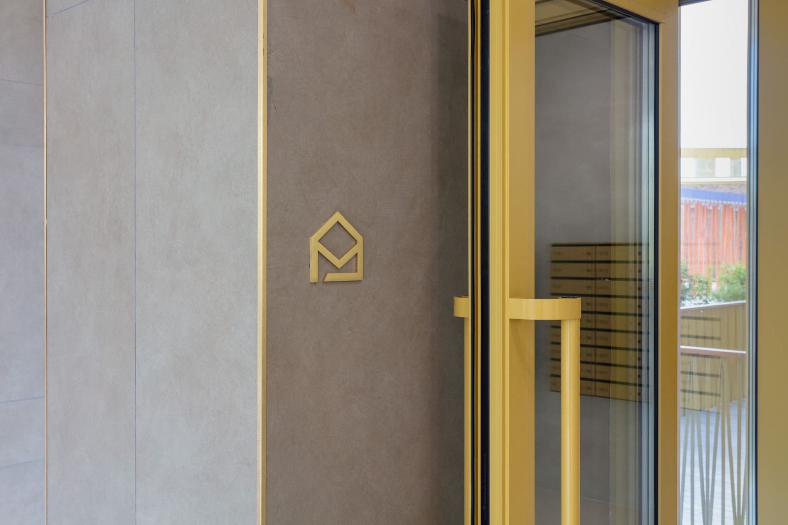 Обложка проекта: WOW