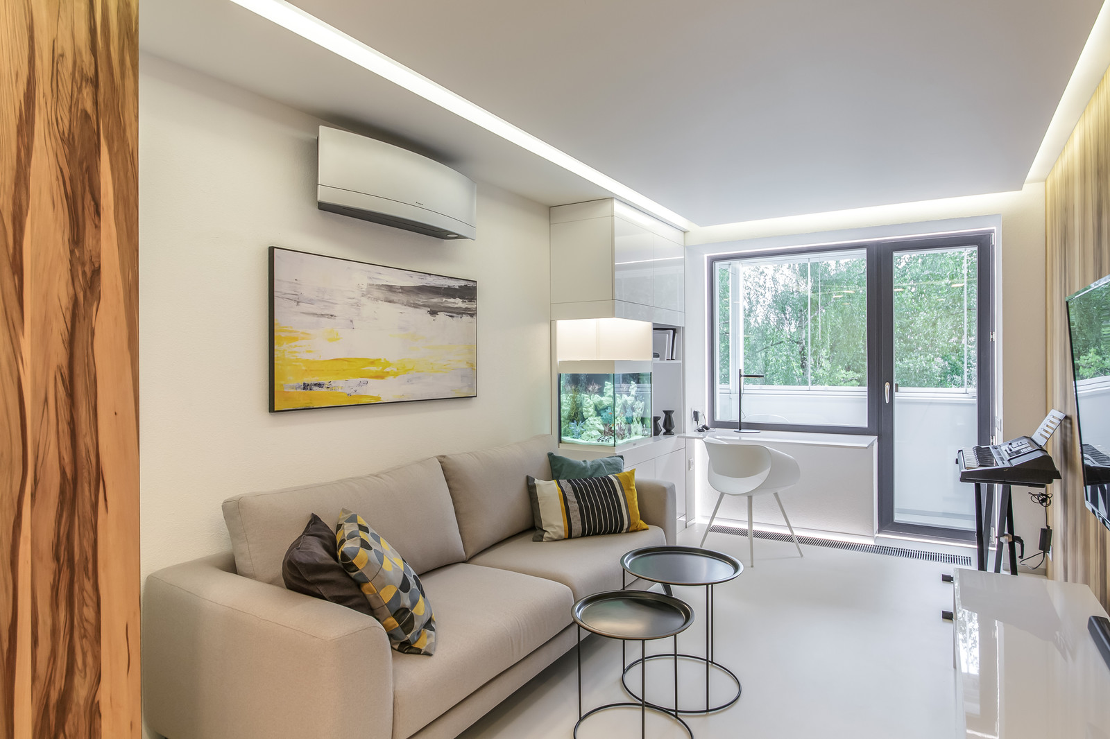 Прозрачная гостиная