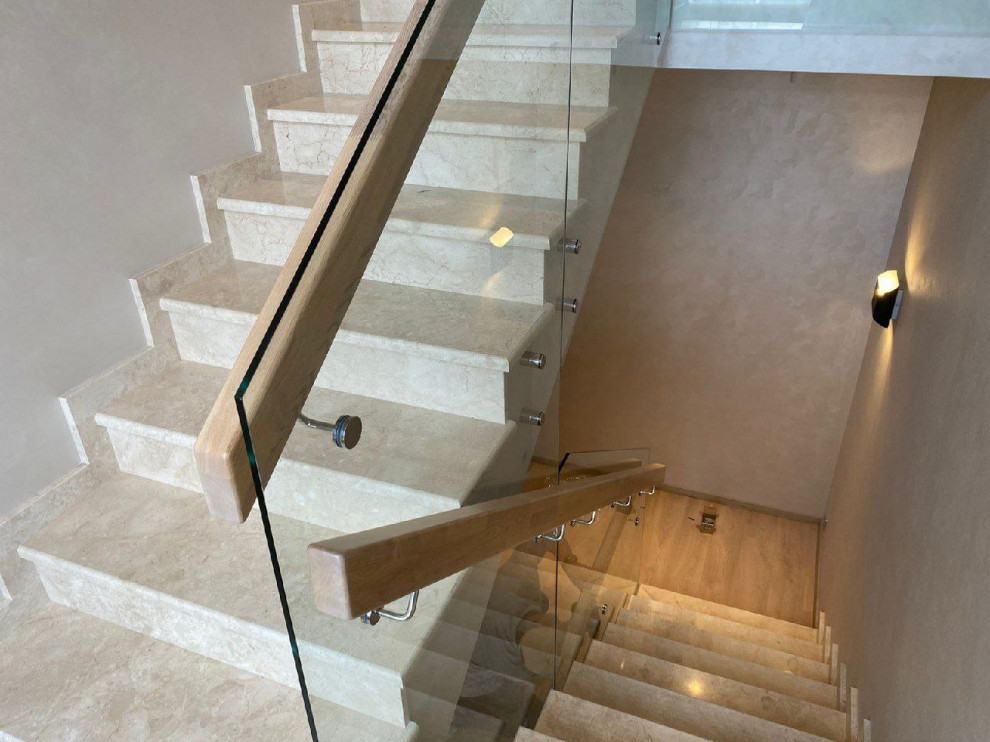 Стеклянные ограждения для лестницы