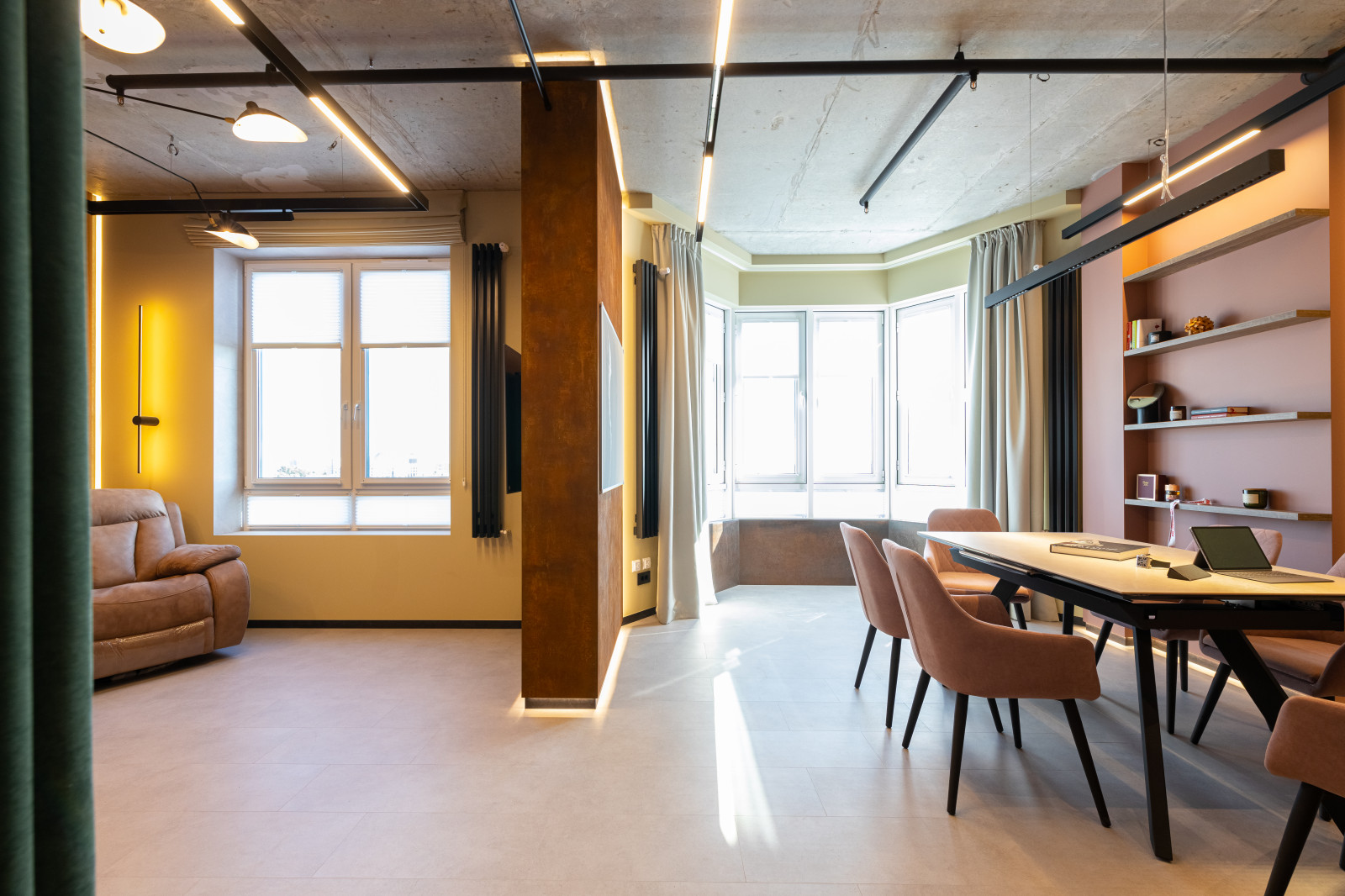 Обложка проекта: Home Office