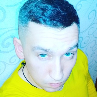 Денис Иванов