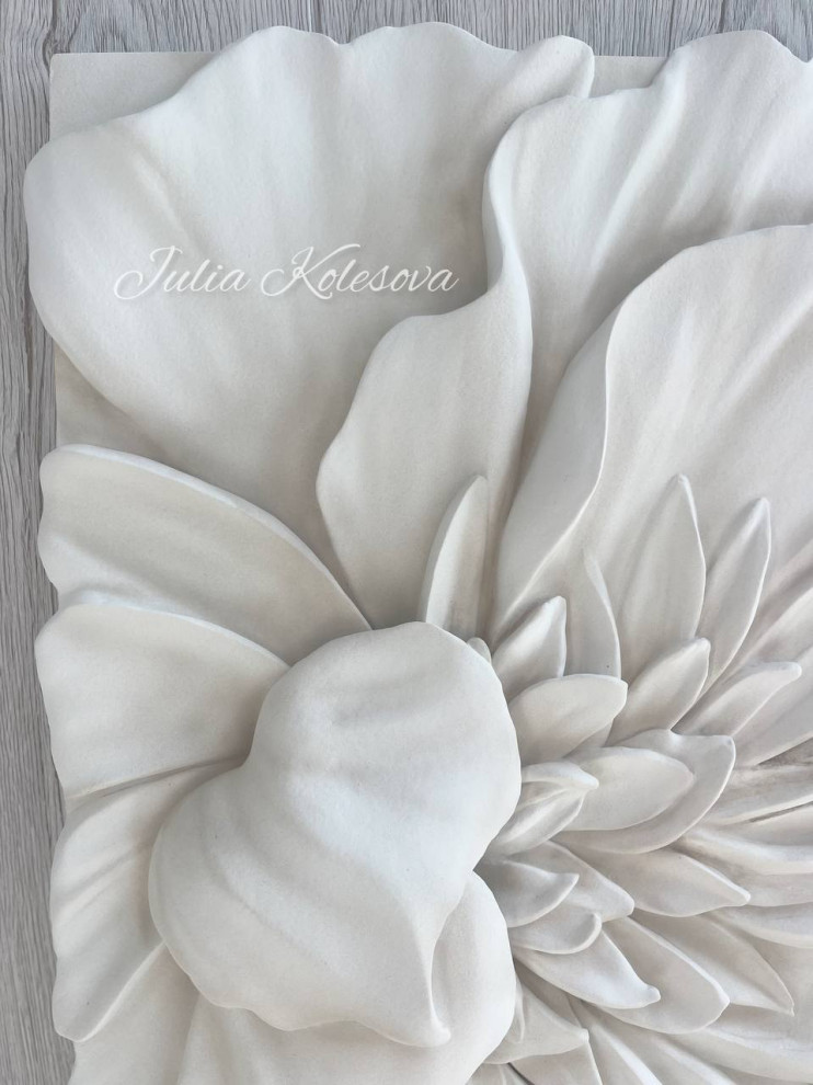 Обложка проекта: барельеф "Жемчужный пион"