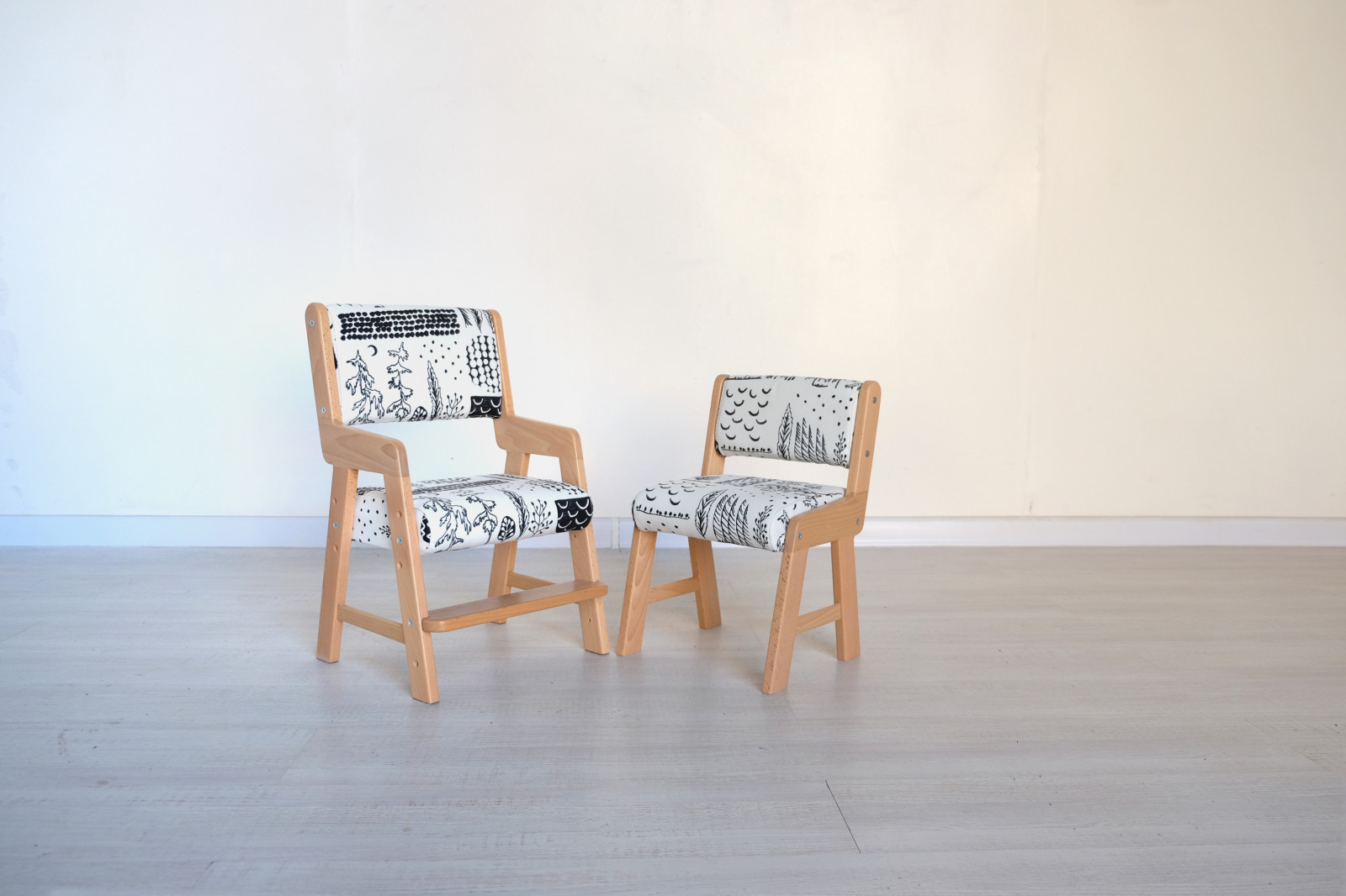 Детские стульчики