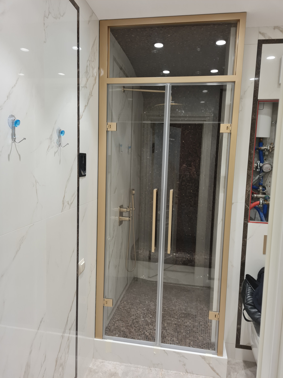 Стеклянные двери