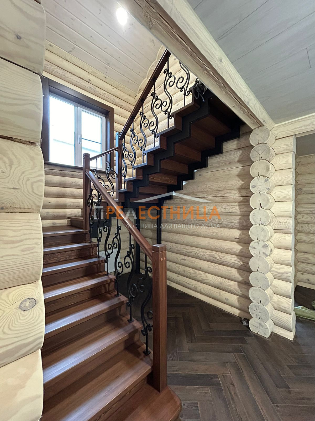 Лестница на второй этаж Тандем-34