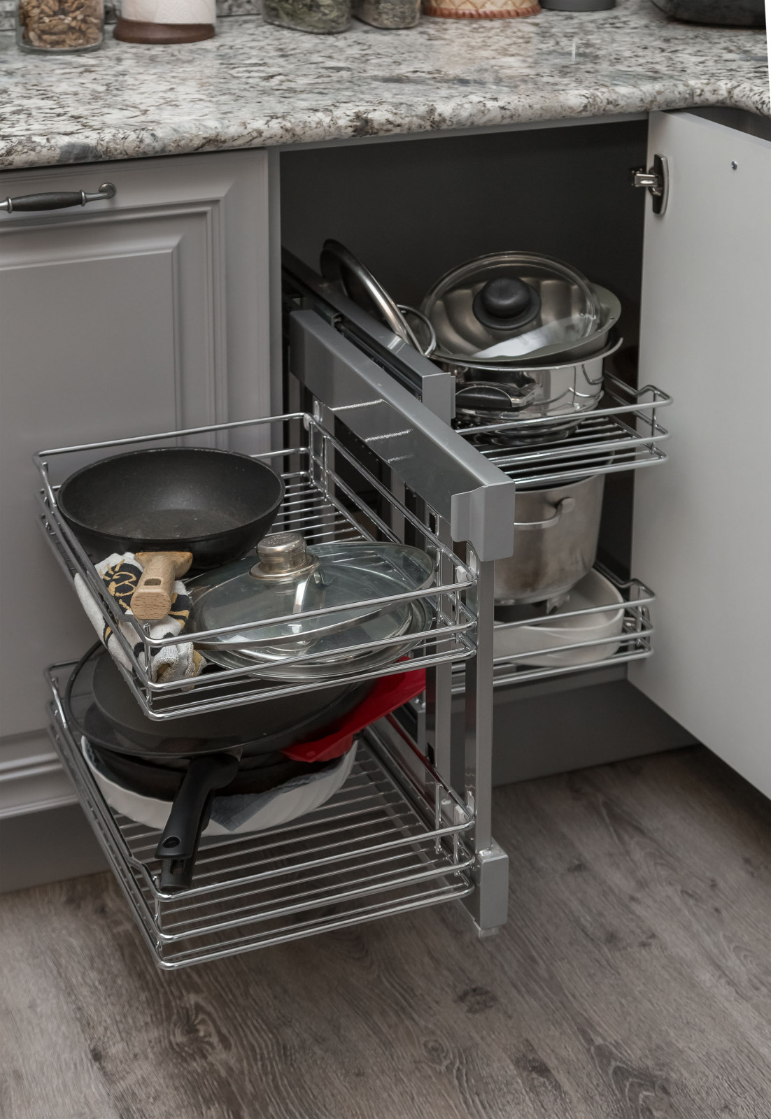 Классическая кухня для старого фонда Санкт-Петербурга