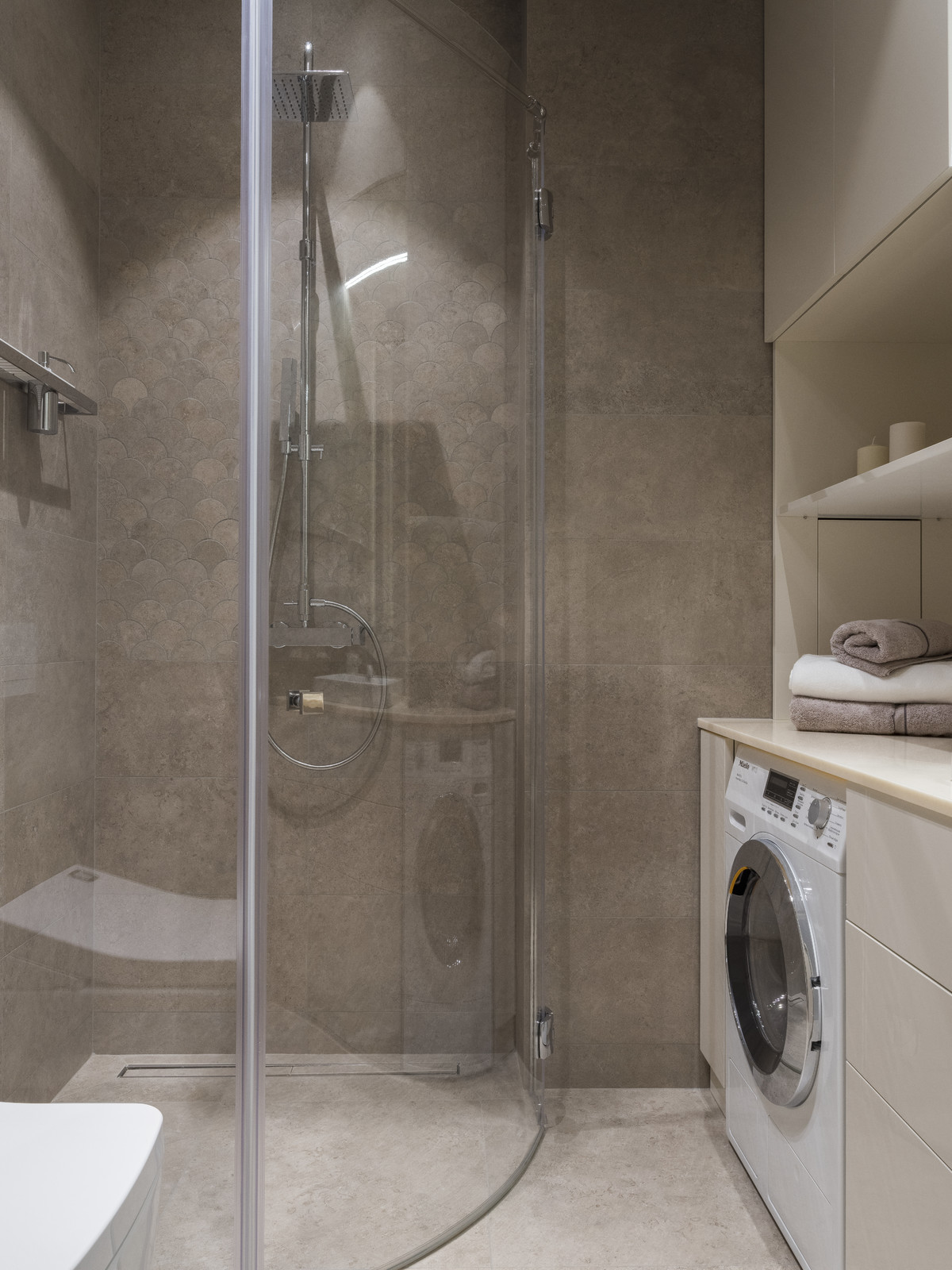 Обложка проекта: Сапфировая