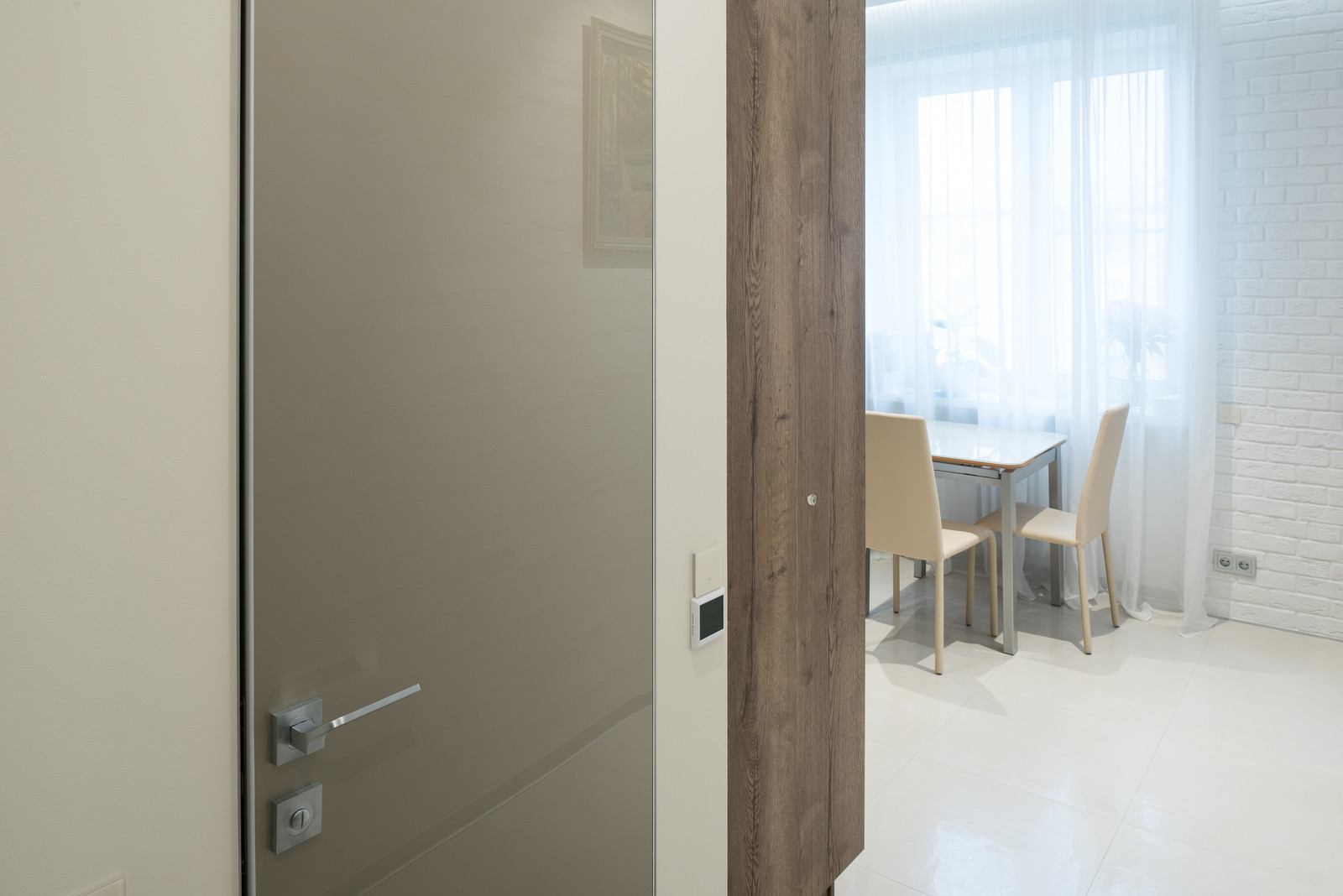 Квартира Ленинский. Контрастный минимализм