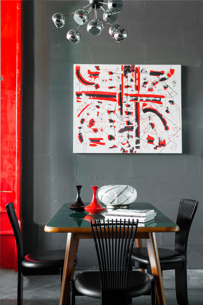 Портрет: Шоу-рум винтажной мебели и аксессуаров Repeat Story