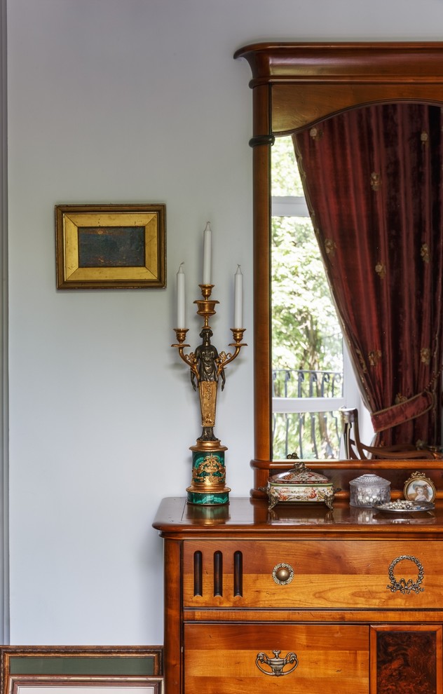 Классический интерьер - антиквариат