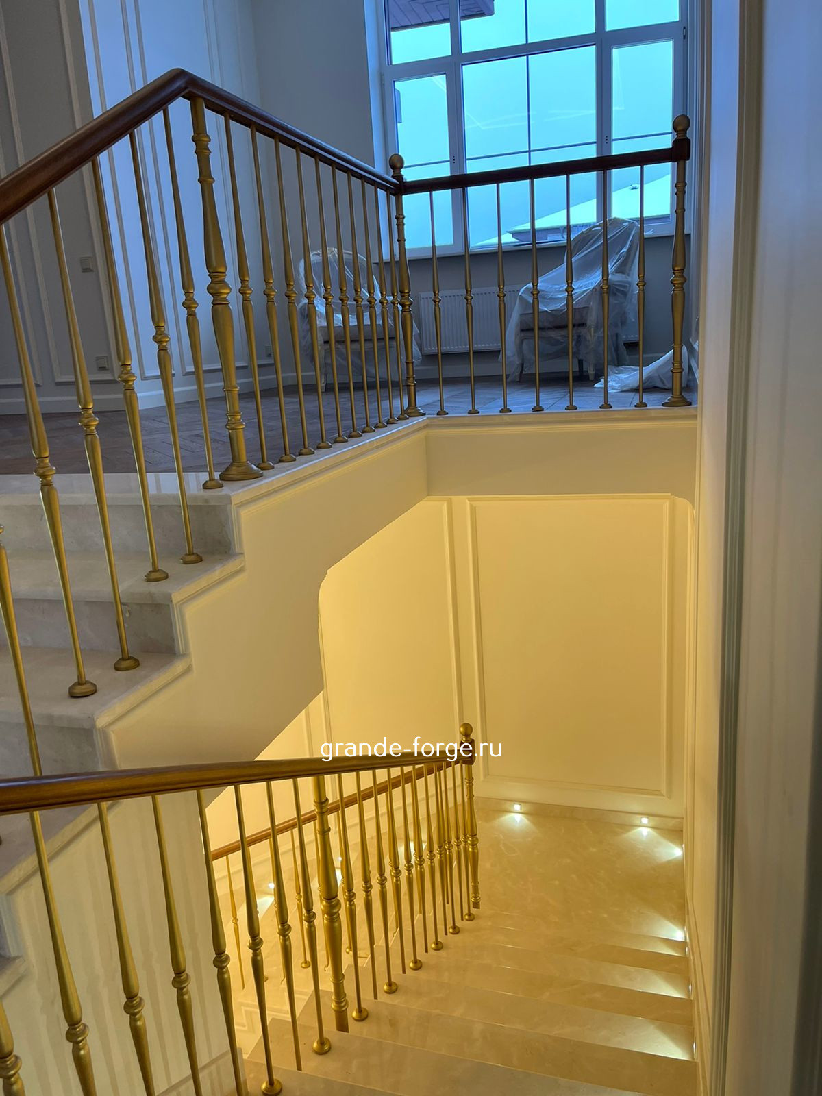 Лестница, стальное ограждение, фабрика Grande forge(Франция), коллекция "Рондо"