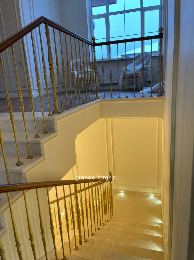 Лестница, стальное ограждение, фабрика Grande forge(Франция), коллекция "Рондо"