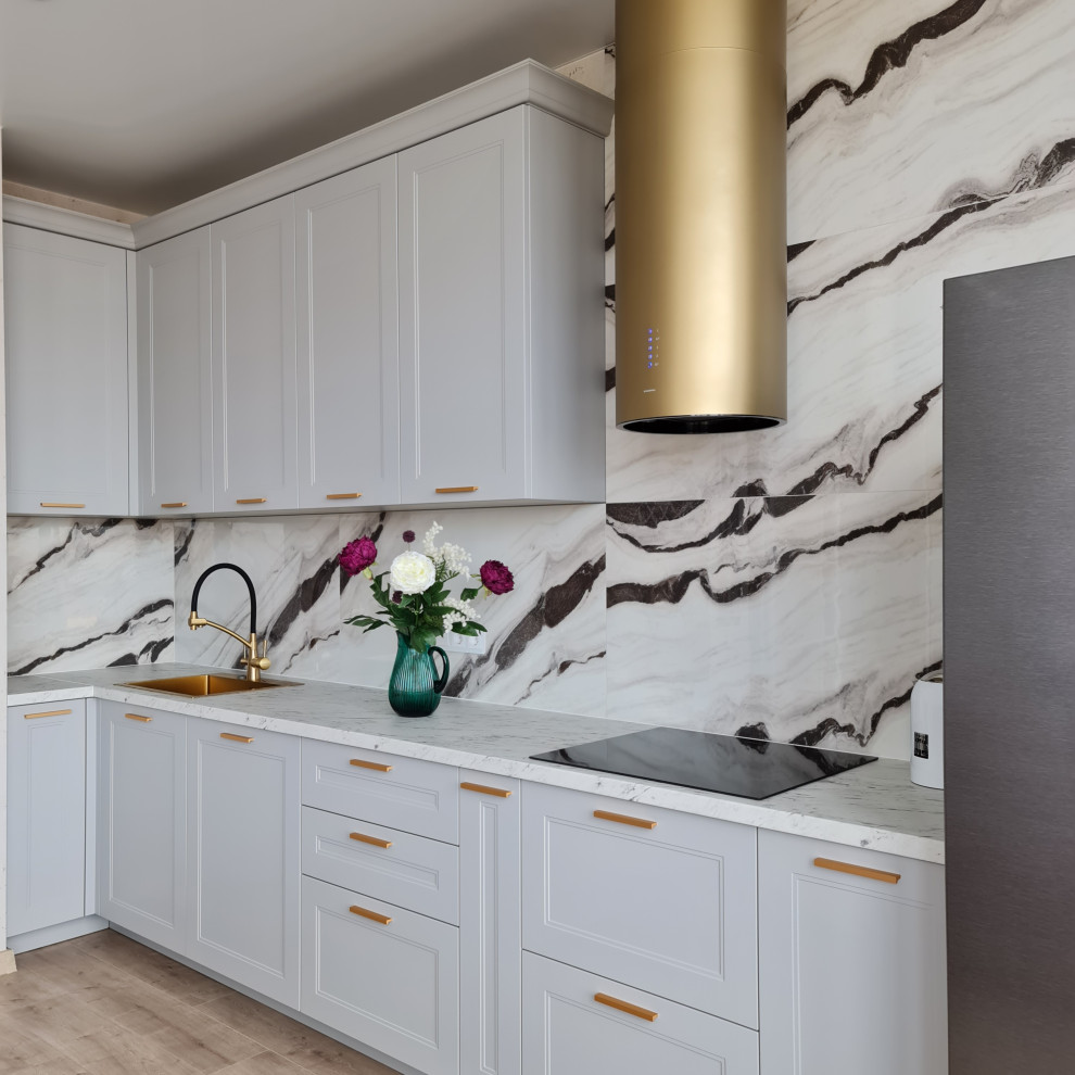 Обложка проекта: Кухня угловая с пеналом ЖК на ул. Дружбы, г. Кемерово