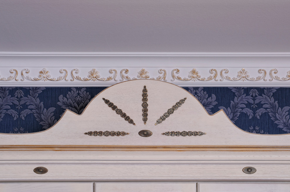 Кабинет белый с патиной