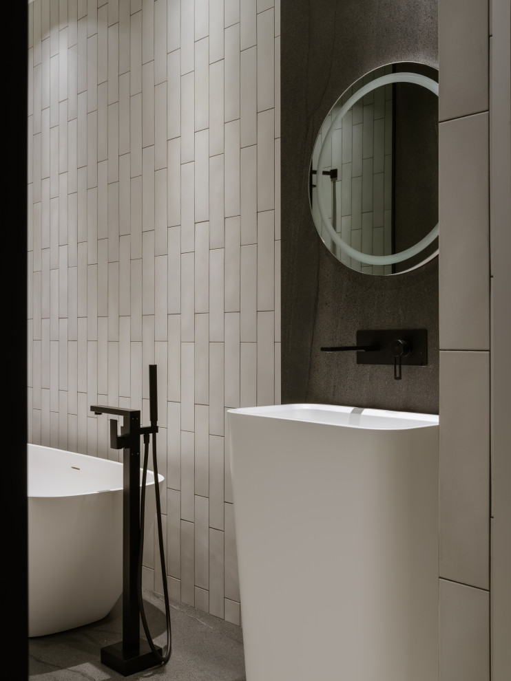 Дом с парящей лестницей