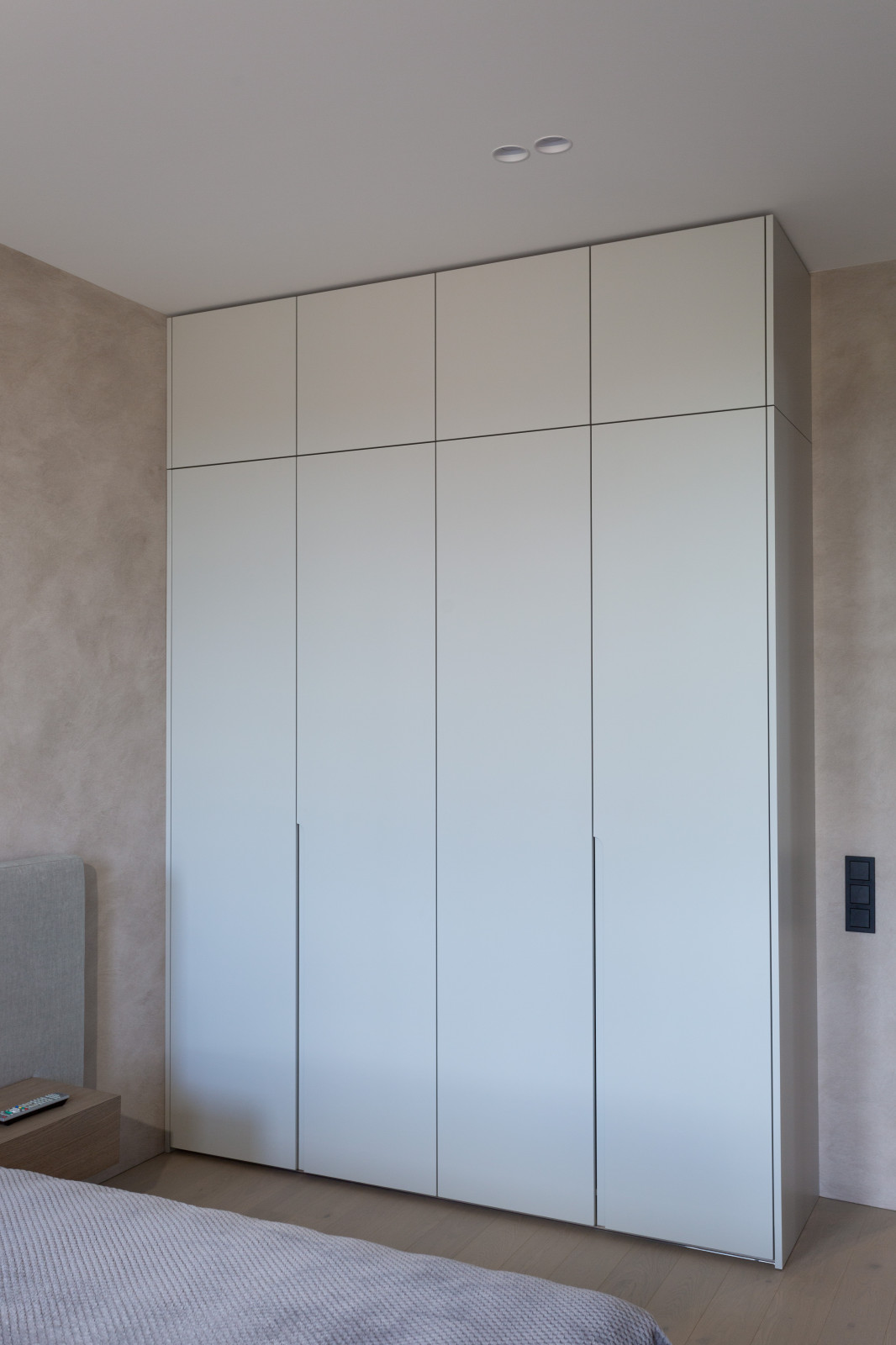 Обложка проекта: шкаф современный