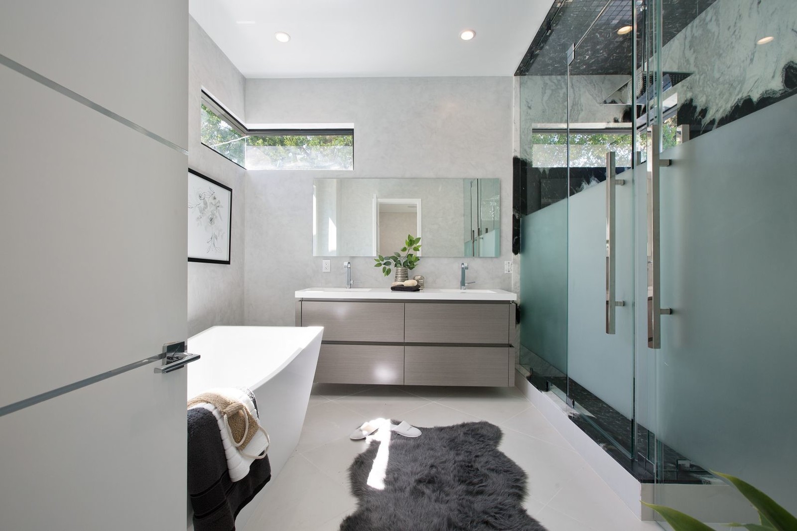 Современная дом в Лос-Анжелесе, район Студио Сити