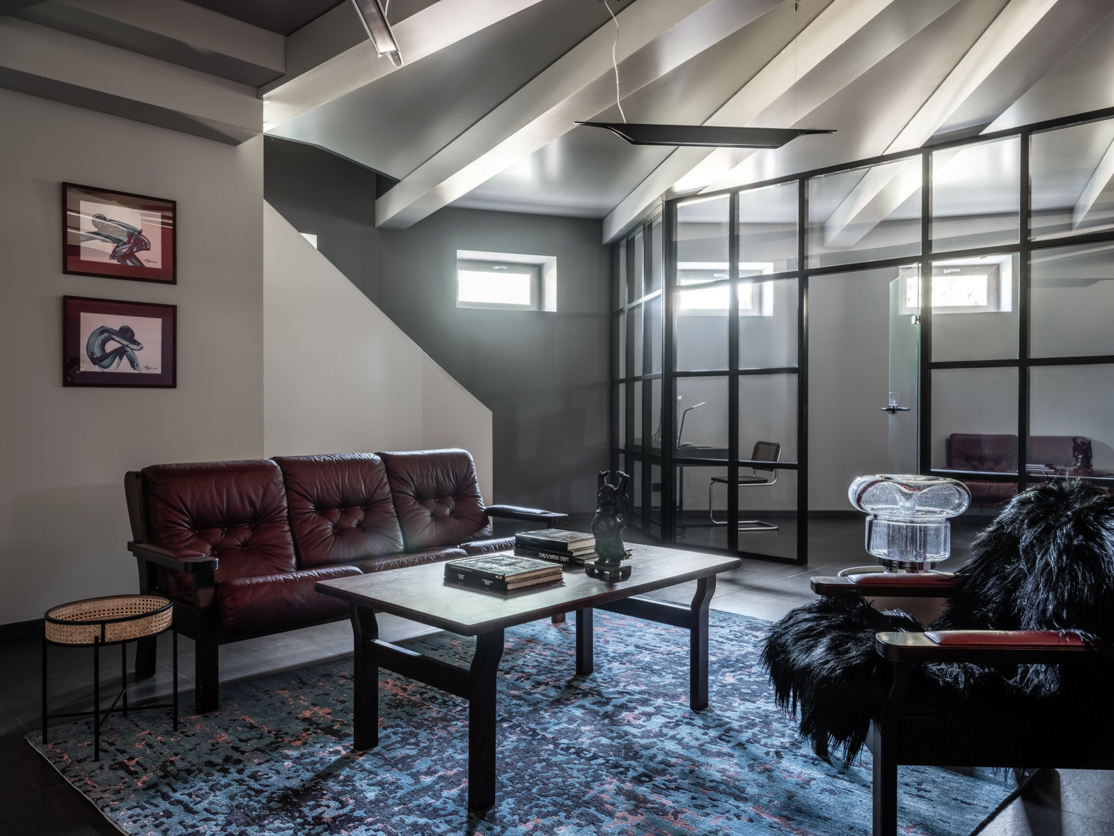 В гостях: Круглый дом с видом на лес