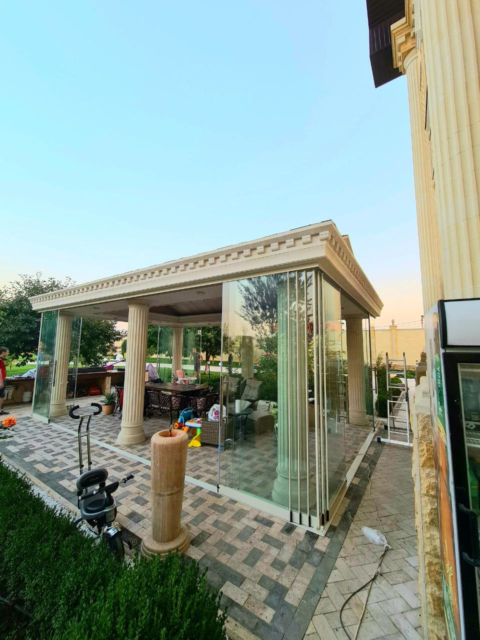 Безрамное остекление