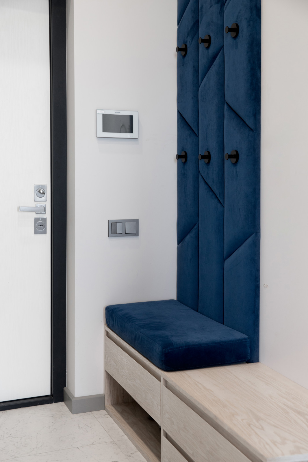 Небесно синий в ЖК Новочеремушкинская 17