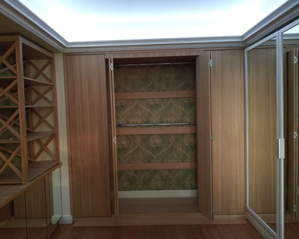 Мебель из массива дерева, шпона, мдф