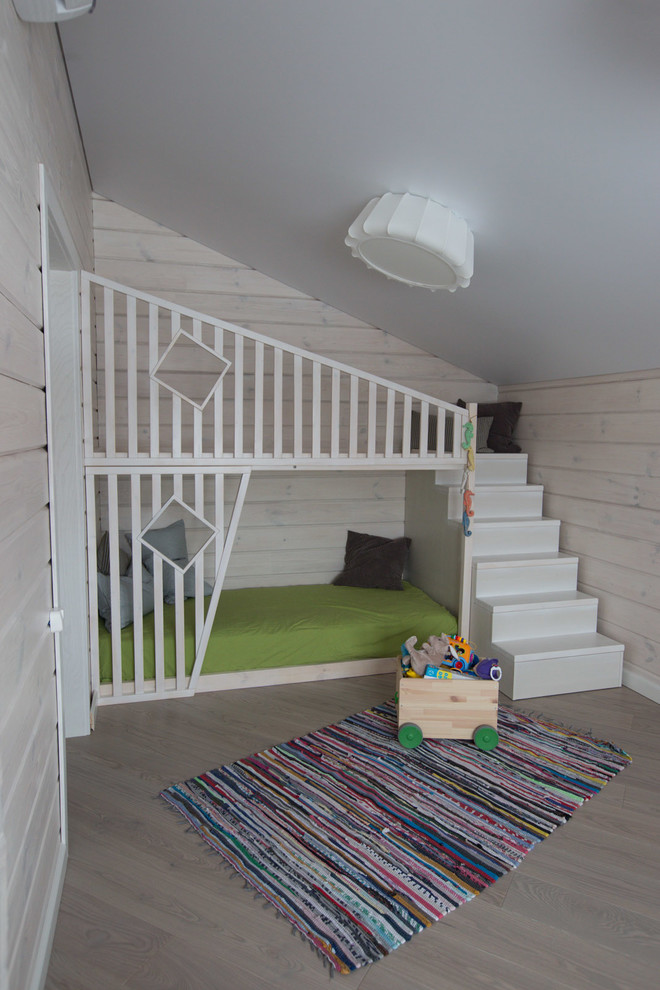 ДОМ В ПОСЕЛКЕ УШАКОВО