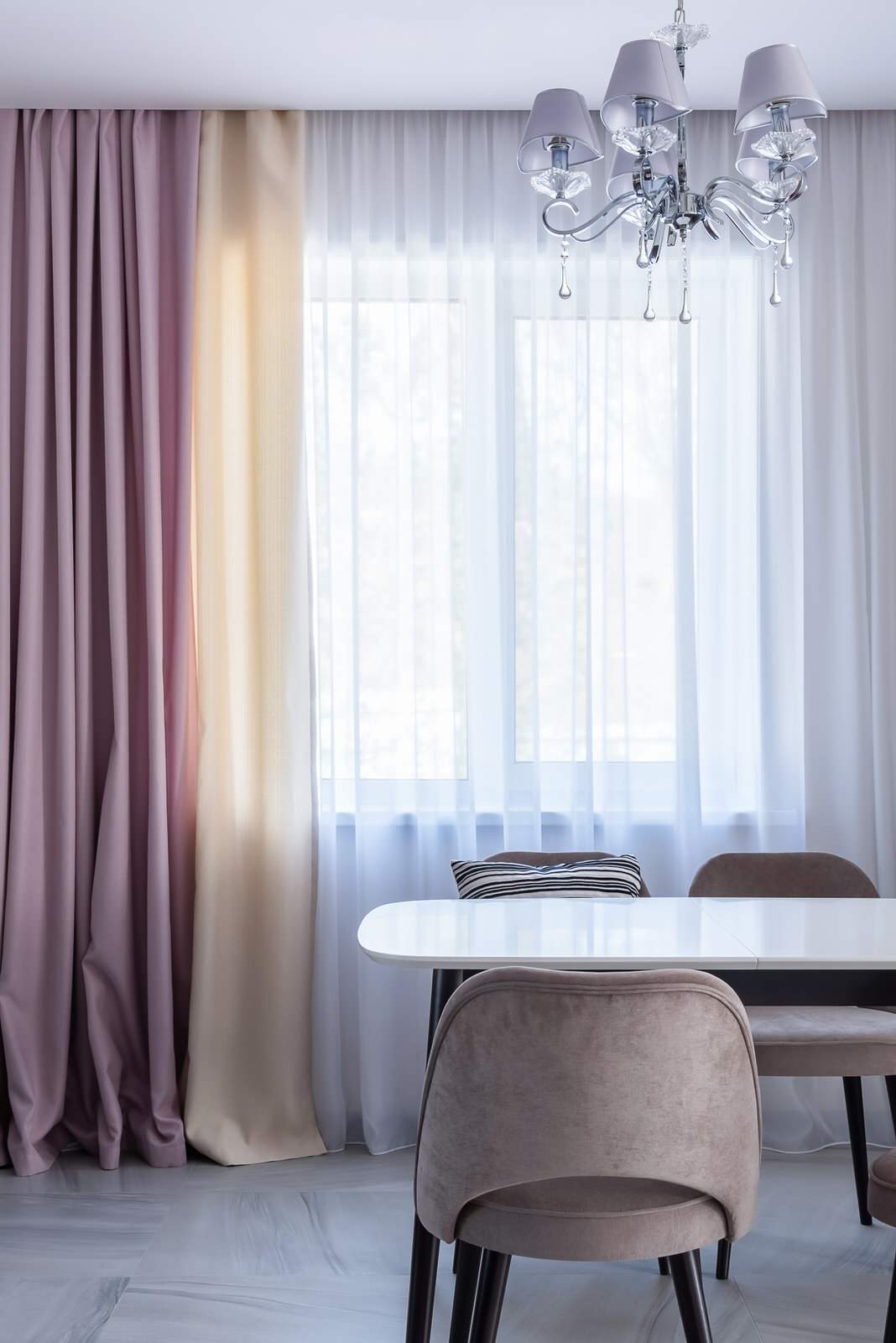 Дом с ирисом