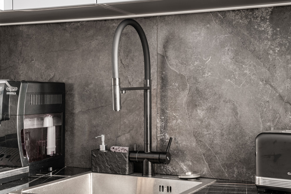 Холостятская однушка РЕАЛИЗАЦИЯ