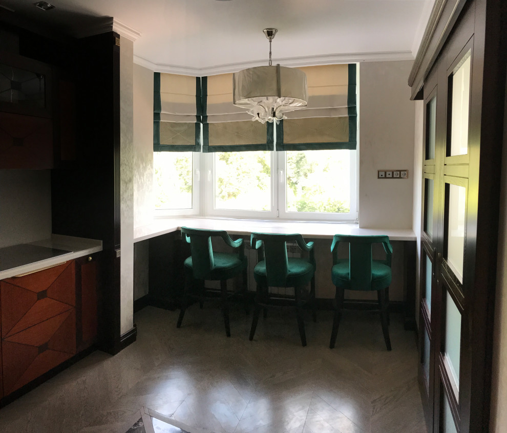 Апартаменты над рекой.