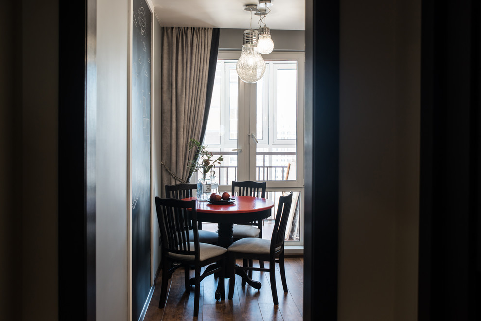 Фото реализованного проекта "Квартира для девушки в стиле лофт"