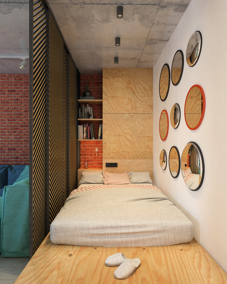 Кирпич, бетон и фанера