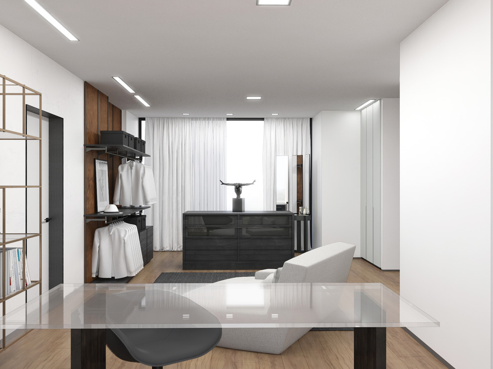 Гардеробная, совмещенная с кабинетом